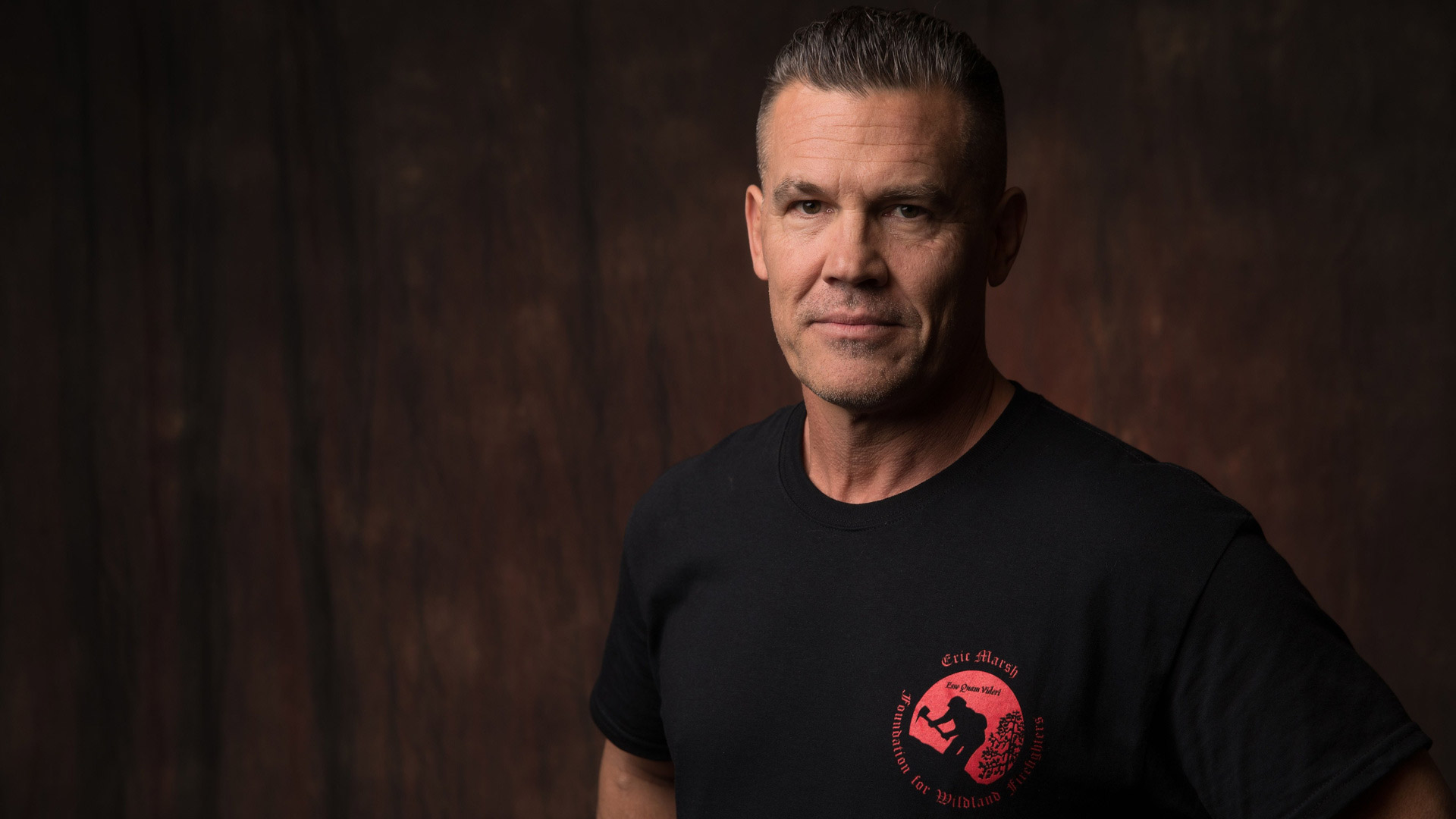 اولین تصاویر فیلم Weapons با بازی جاش برولین و جولیا گارنر